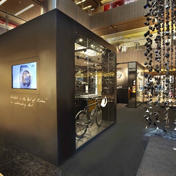 An award-winning pop-up concept encapsulating Hublot's brand values blended with our creative touch, titled as the 